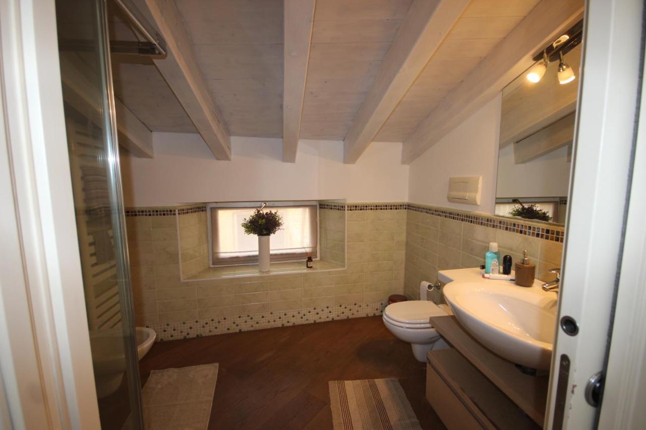 Apartmán Mansarda Di Alice Desenzano del Garda Exteriér fotografie